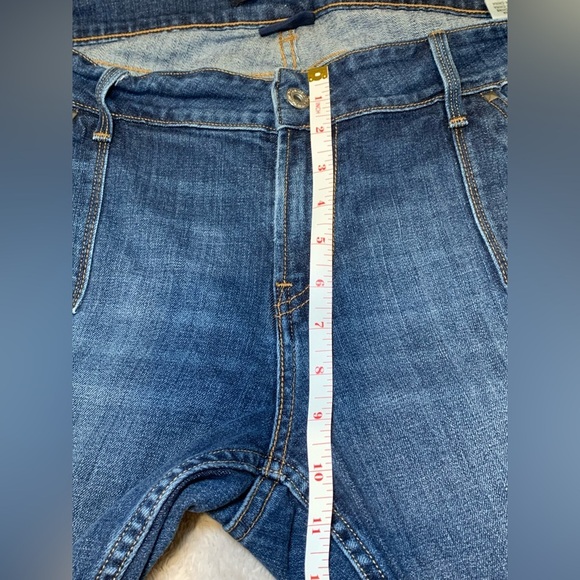 Levi’s Women Size 20 Skinny Jeans 542 Medium Wash Distressed - Picture 9 of 10